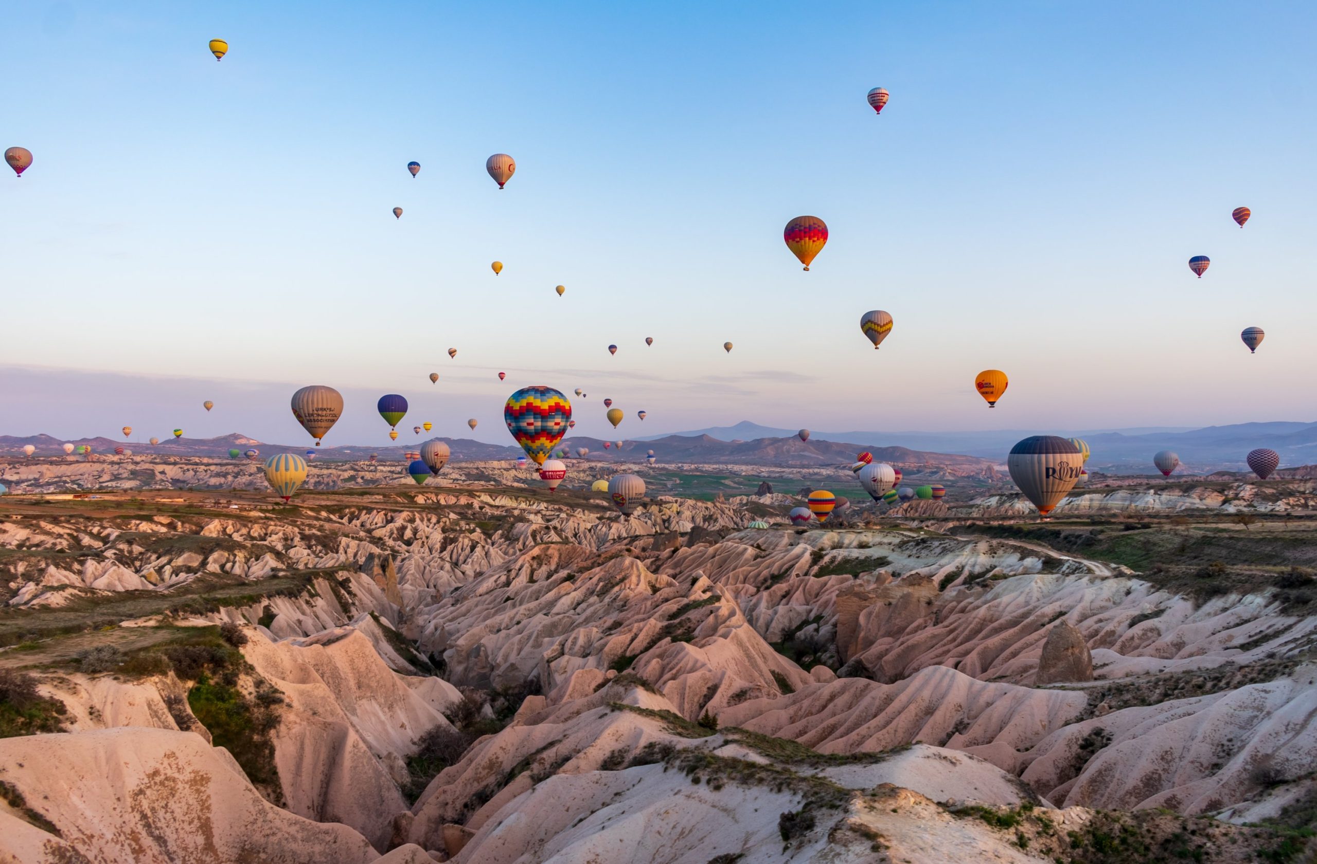 cappadocia balloons rachellikestraveling girls trip to turkey